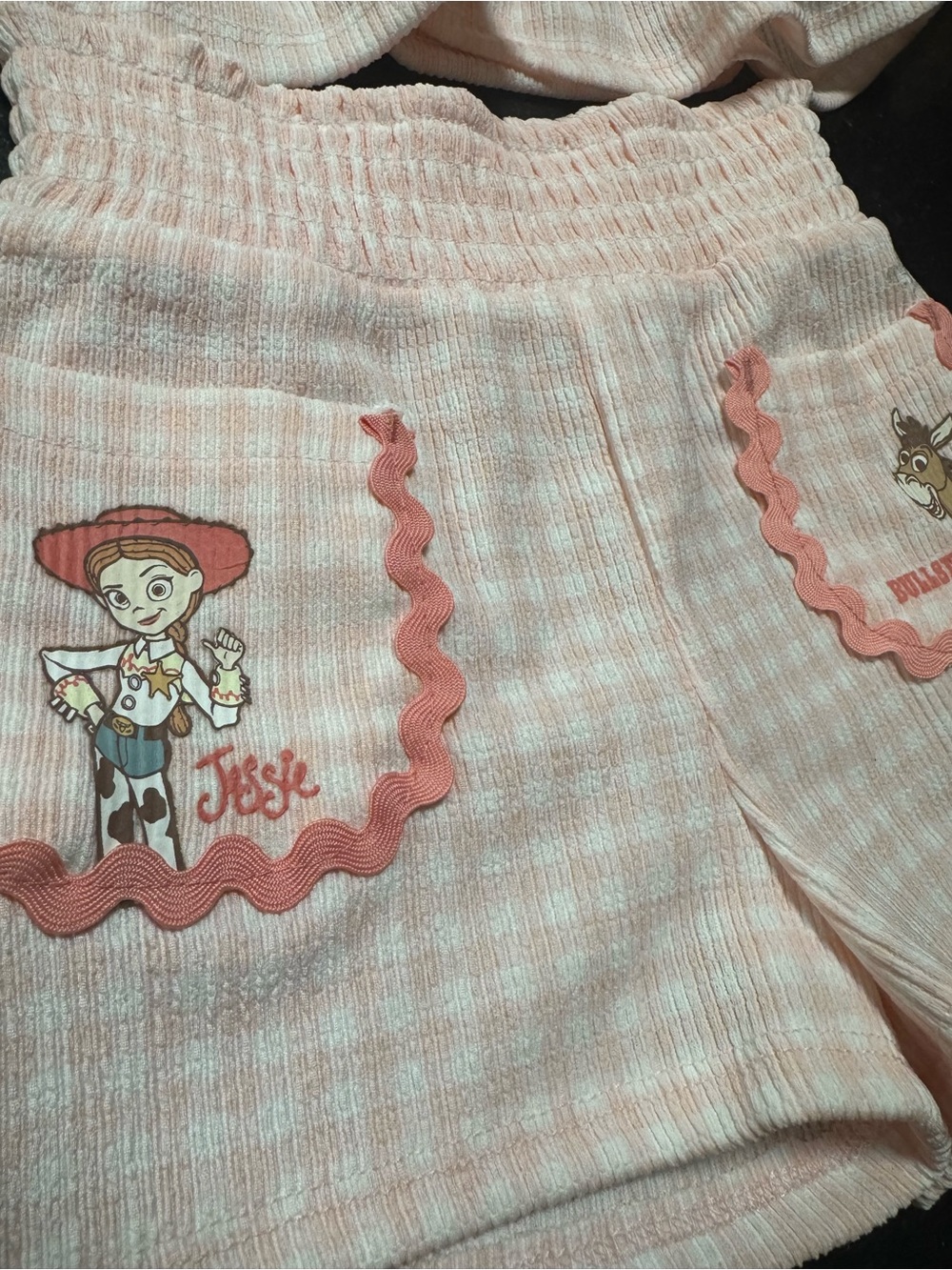Two piece set - Picture 2 of 10